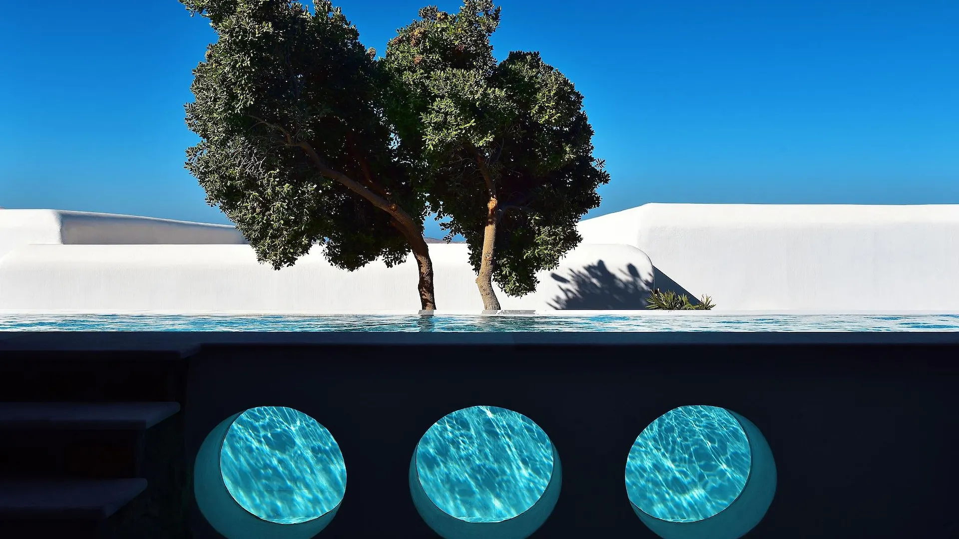 Mykonos Grand Hotel & Resort Agios Ioannis Diakoftis 5*,